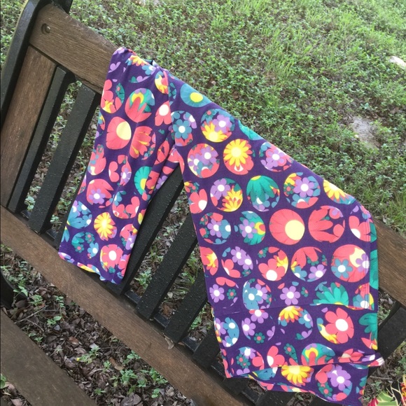 LulaRoe leggings - Picture 3 of 3